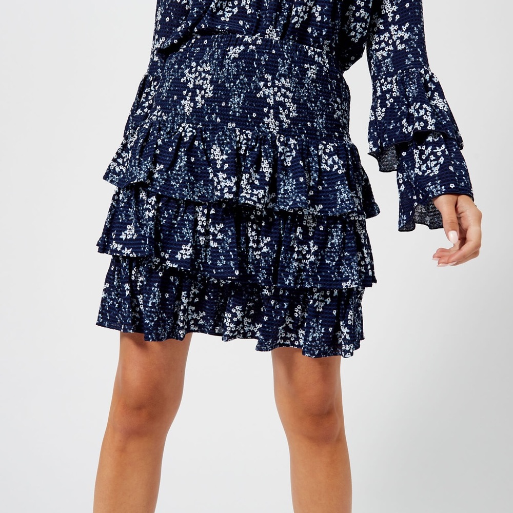Michael Kors "Pretty" Ruffle with Floral Pattern Navy & White Mini Skirt Large